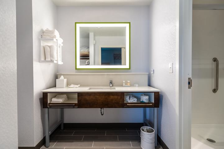 Room 14 of 49