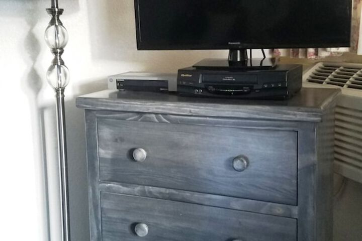 Room 10 of 33