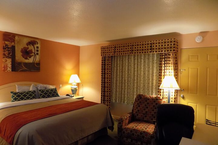 Room 16 of 21
