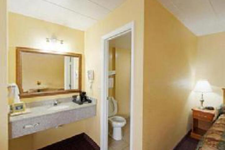 Americas Best Value Inn Lawrenceburg