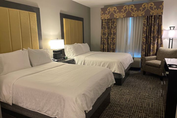 Holiday Inn Express & Suites Gonzales by IHG