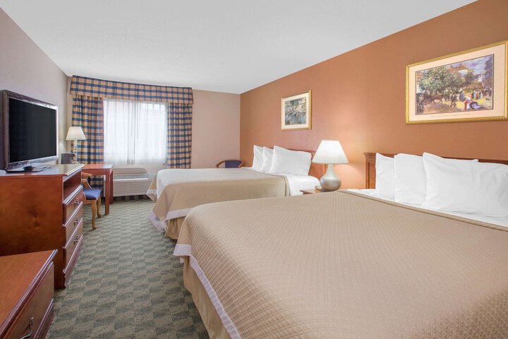 Room 18 of 26