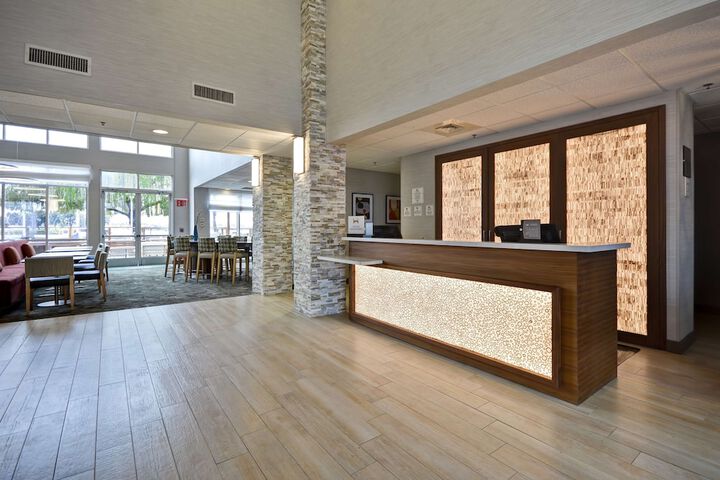 Homewood Suites by Hilton Oakland-Waterfront