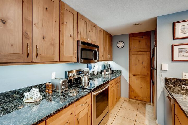 Lakeside Village 4 Bedroom Condo
