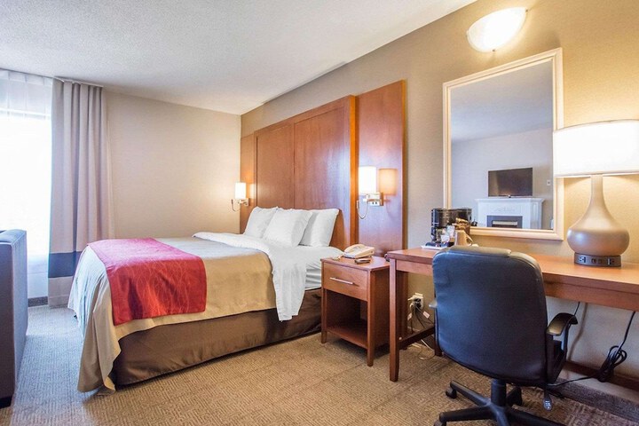Room 33 of 43