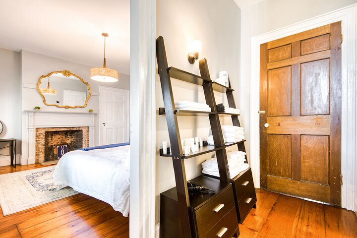 Room 15 of 50