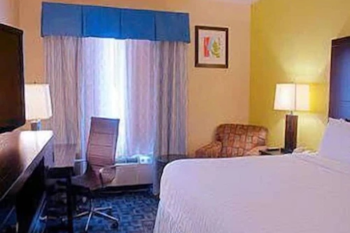 Room 15 of 29