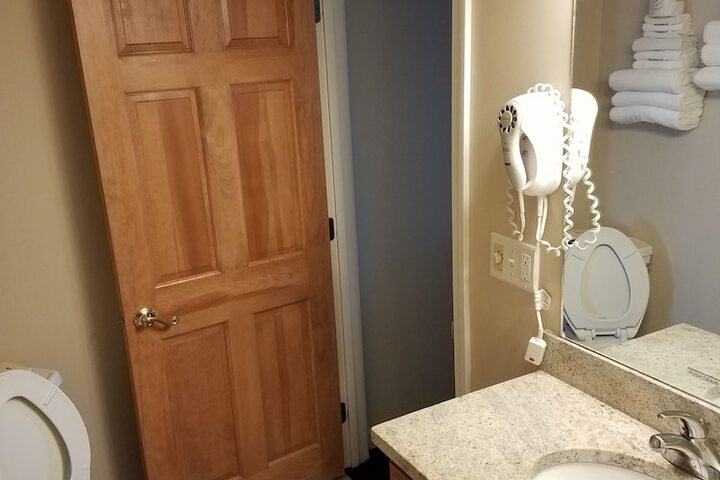 Sea Cliff House Motel