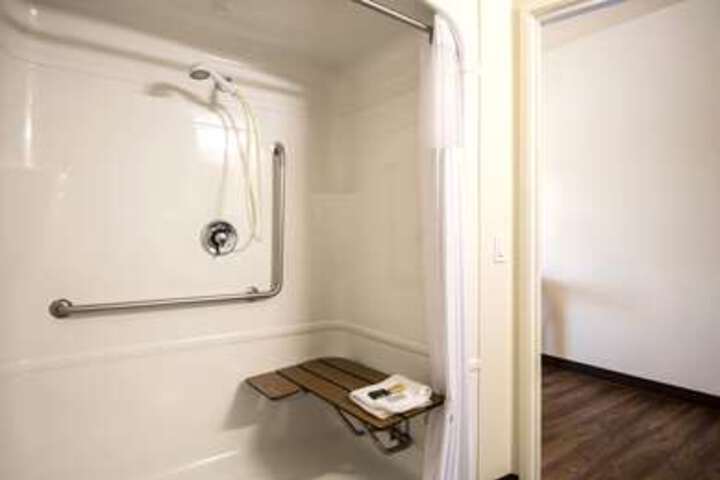 Room 100 of 112