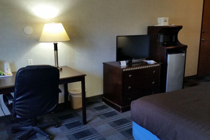 Room 14 of 36