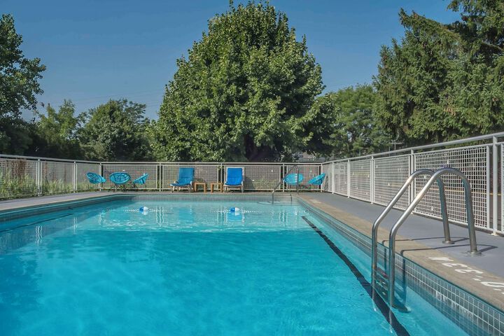 Pool 5 of 28