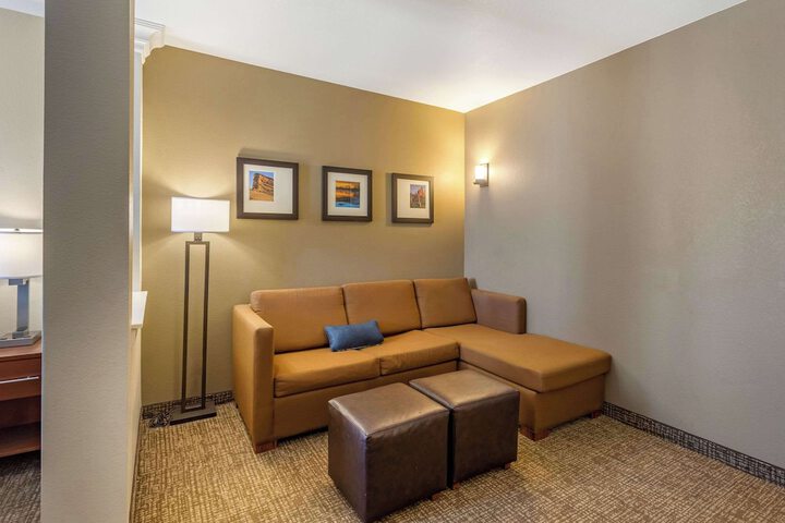 Room 26 of 42