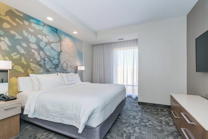 Room 10 of 35