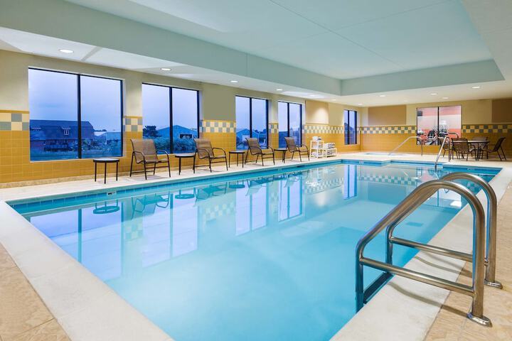 Hampton Inn & Suites Peoria at Grand Prairie IL