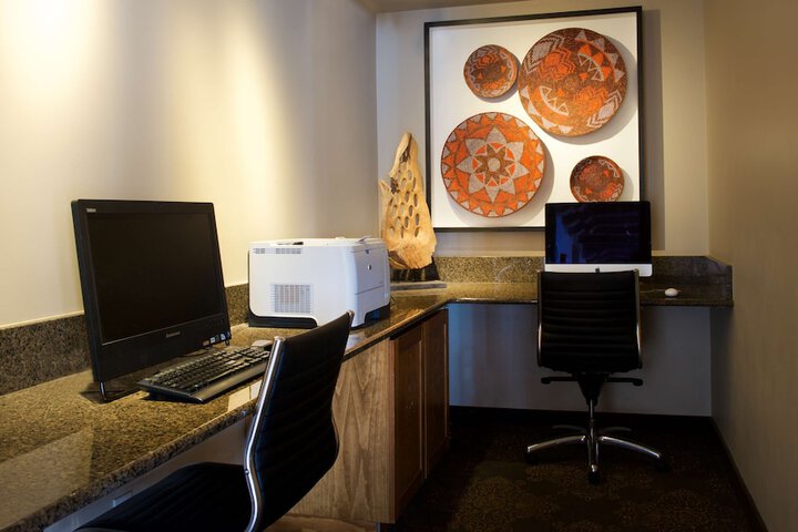 Business Center 70 of 70