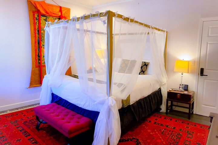Room 42 of 124