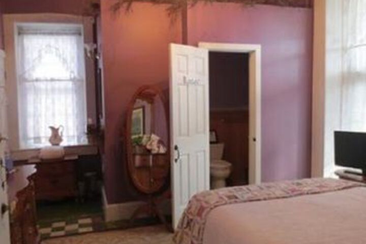 Stoltzfus Bed & Breakfast