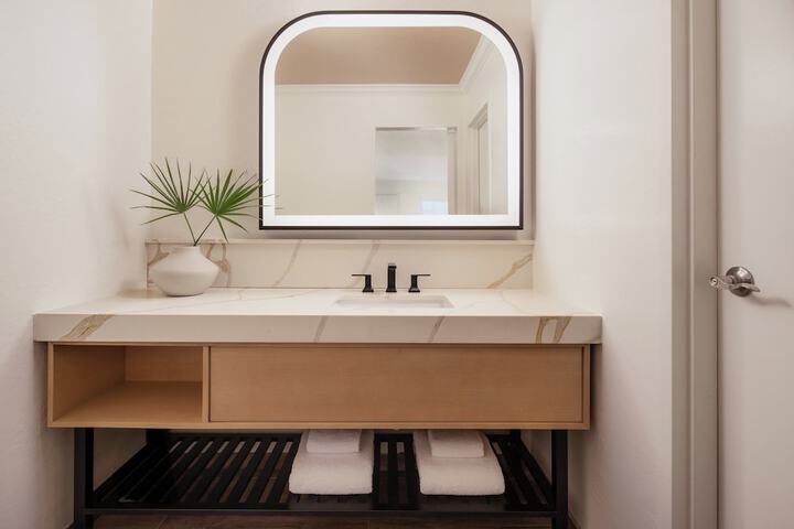 Kimpton Miralina Resort & Villas by IHG