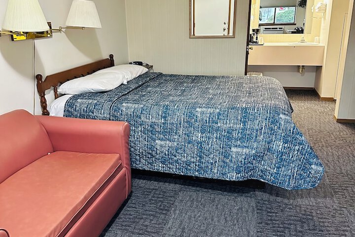 Room 13 of 43