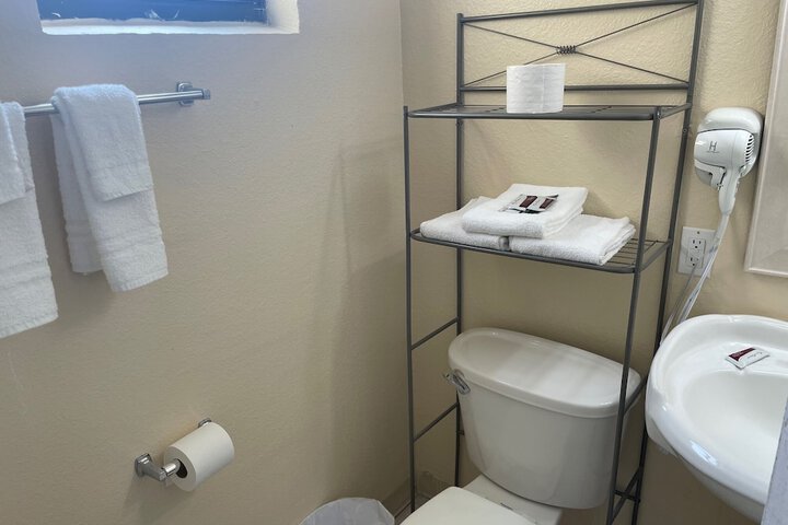Room 21 of 24