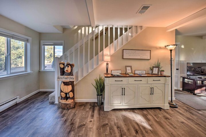mountain Haven w / Deck + Pikes Peak Views!