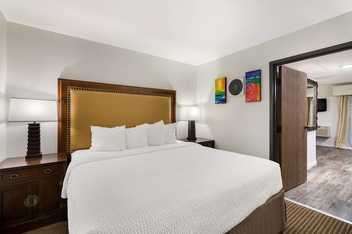 Room 44 of 48