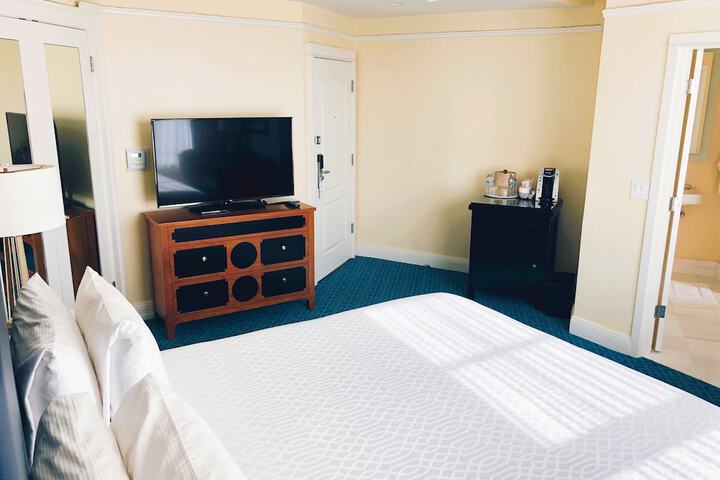 Room 50 of 83