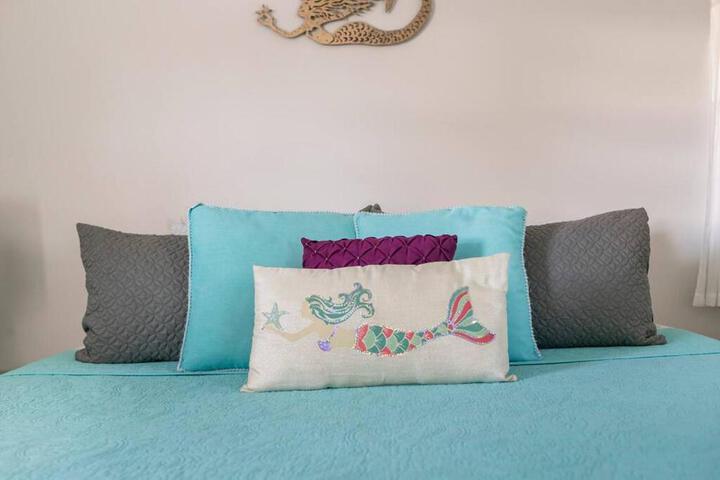 Goodland Waterfront Cottage