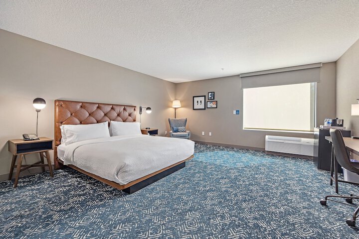 Room 19 of 35