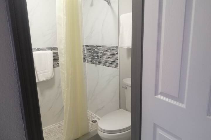 Room 11 of 22