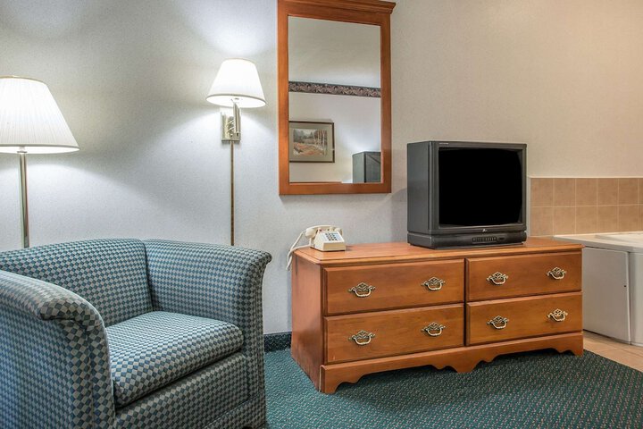 Room 35 of 49