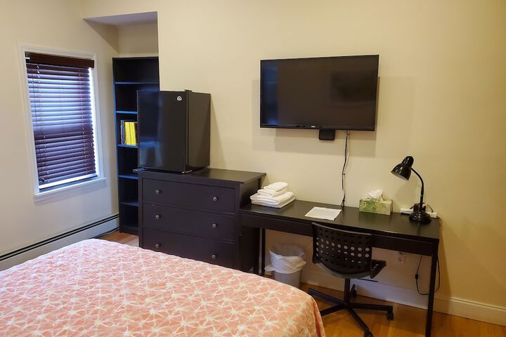 Room 9 of 29