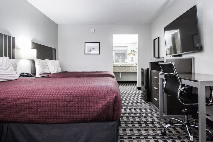 Room 18 of 25