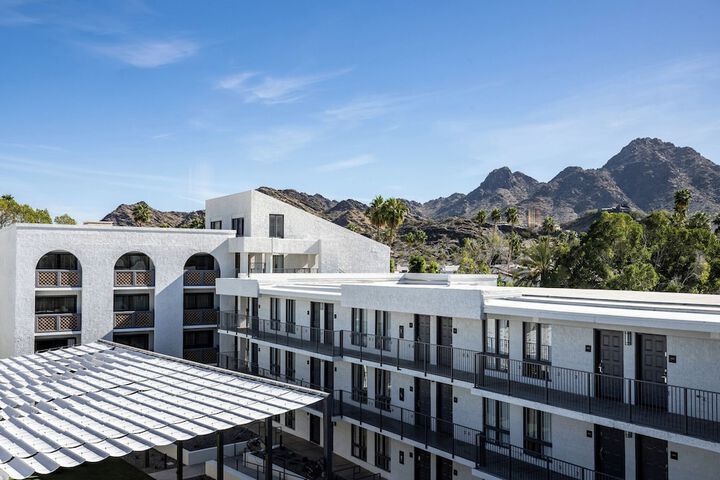 Hilton Phoenix Resort at the Peak