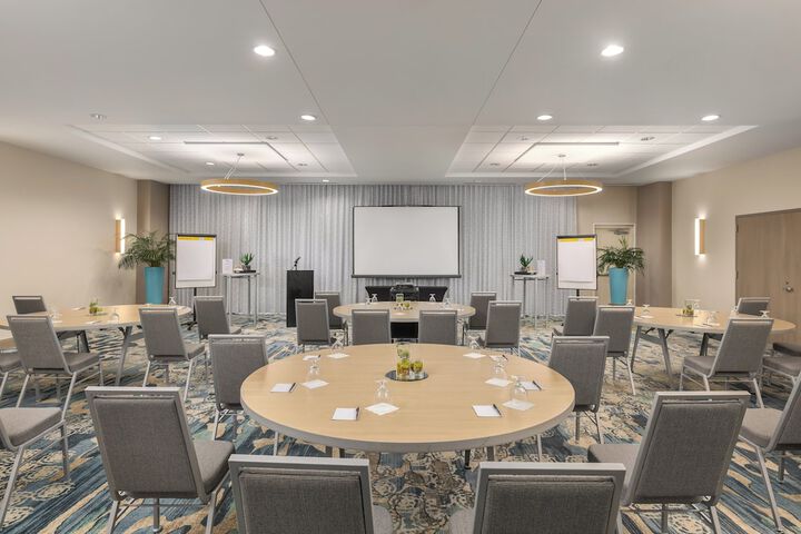 Holiday Inn Resort Fort Walton Beach by IHG