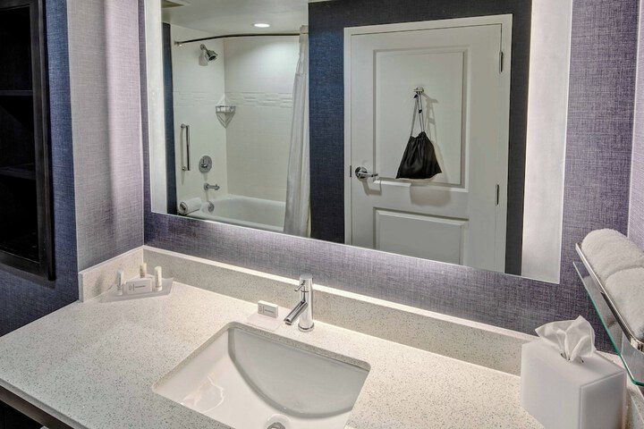 Room 45 of 60