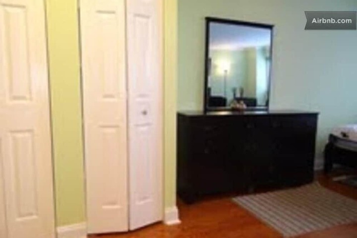 Room 9 of 15