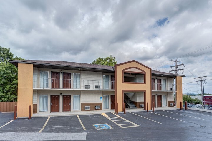 Hotel 4 of 29
