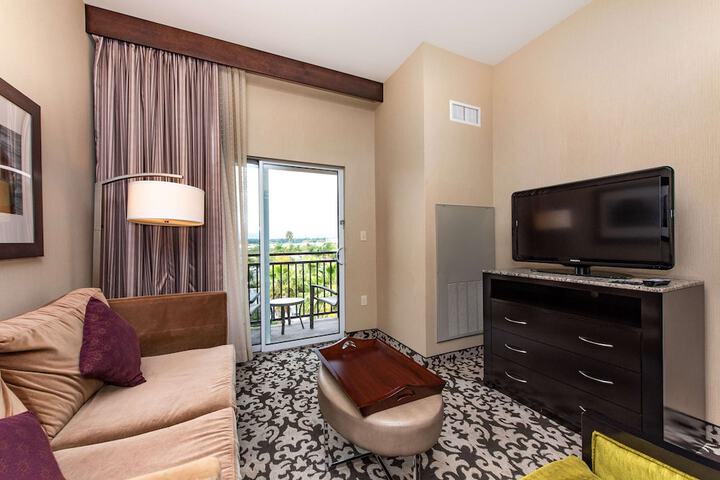 Homewood Suites by Hilton Oxnard / Camarillo