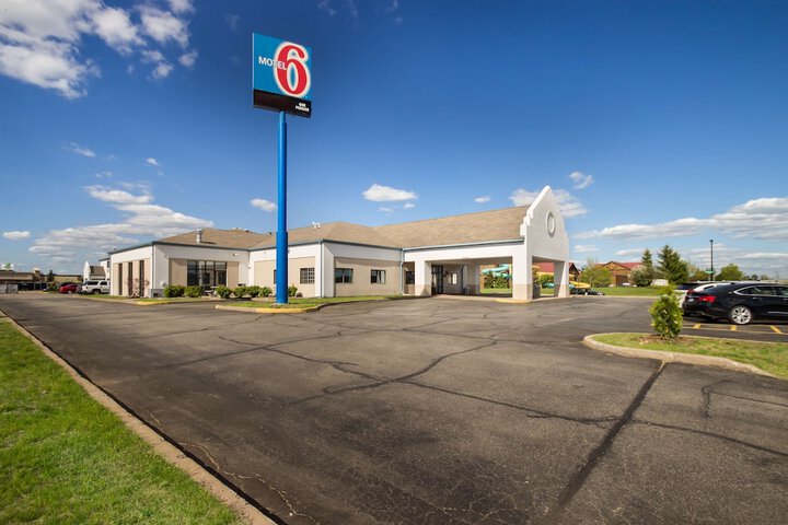 Motel 6 Rothschild WI