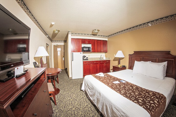 Room 7 of 38