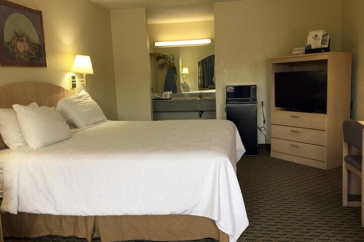 Room 8 of 21