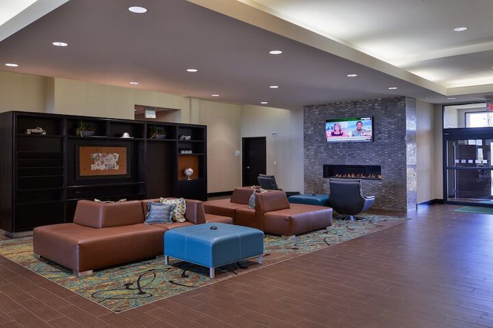 Hotel 5 of 61