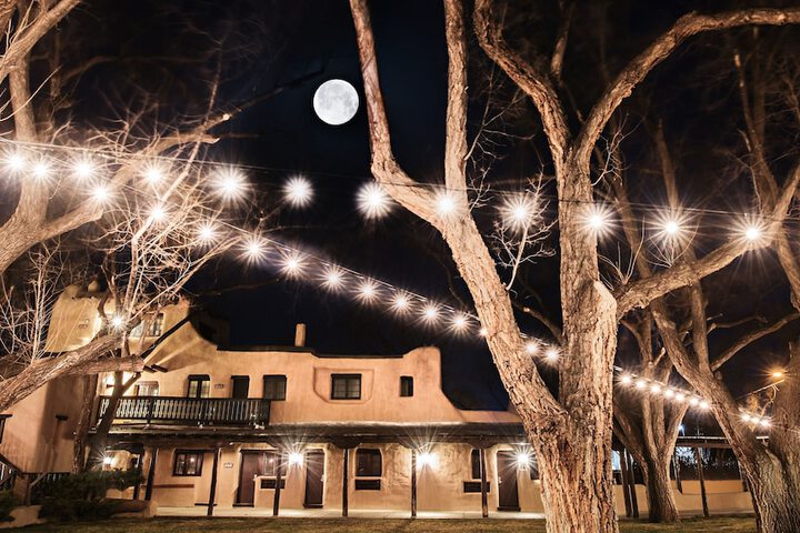 Sagebrush Inn & Suites