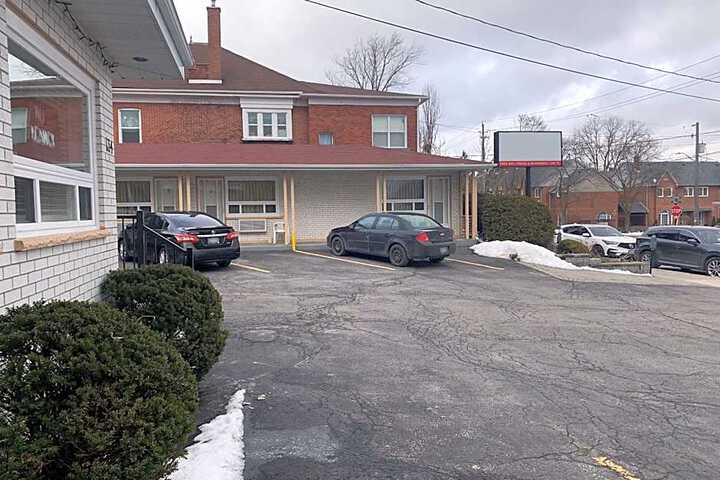 Lucien Motel