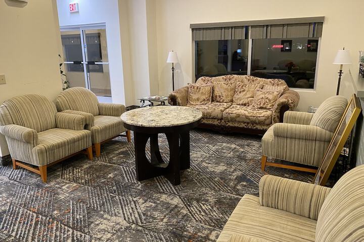 Knights Inn & Suites Dublin