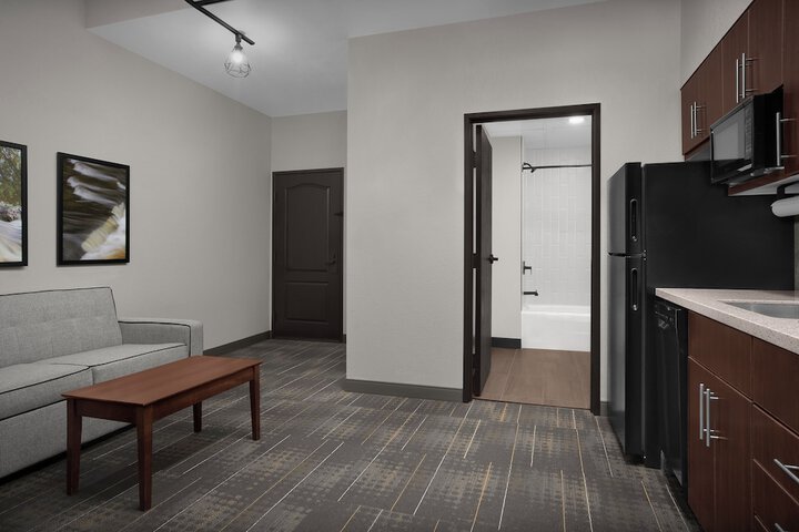 The Suites Hotel at Waterfront Plaza
