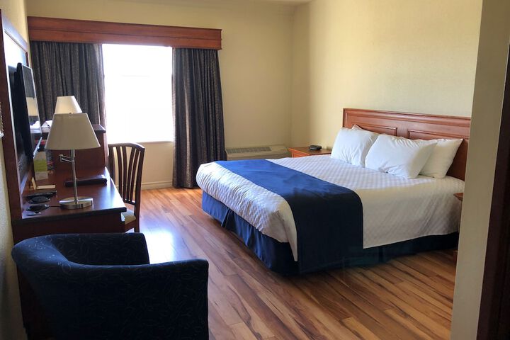 Room 34 of 83