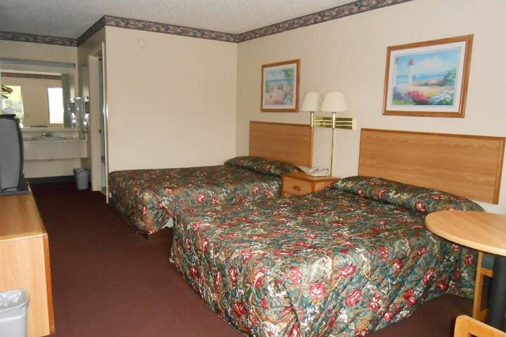 Room 13 of 14