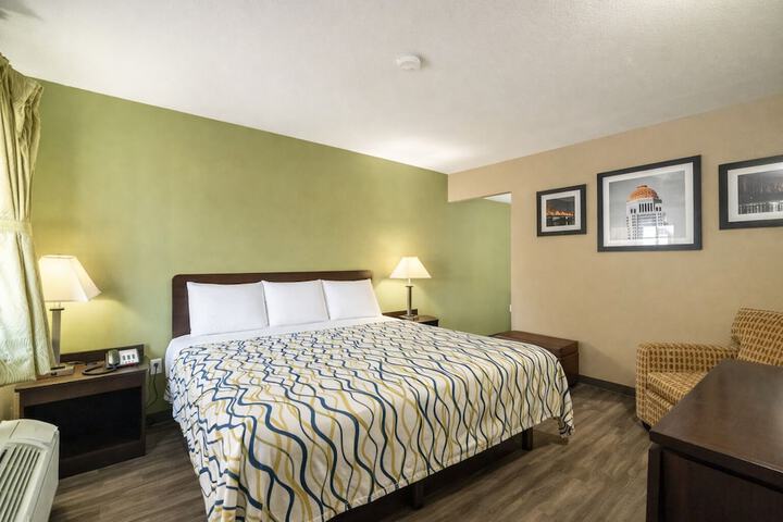 Deluxe Inn Miami OK